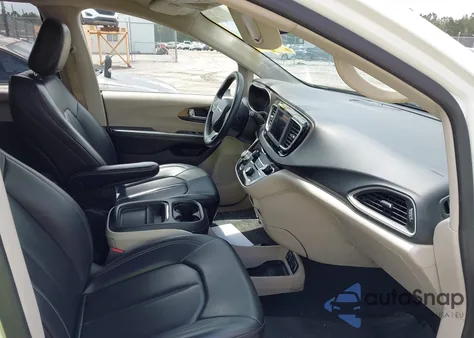 2021 Chrysler Voyager Lxi из США, поврежденный, VIN 2C4RC1DG2MR504489